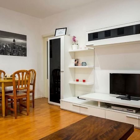 Colegiata Apartment Madrid Luaran gambar