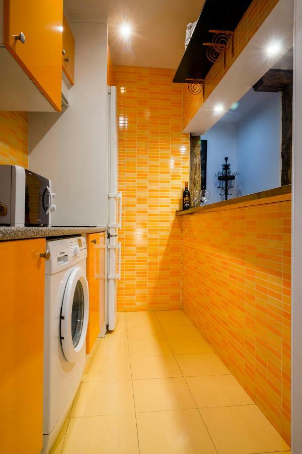 Colegiata Apartment Madrid Luaran gambar